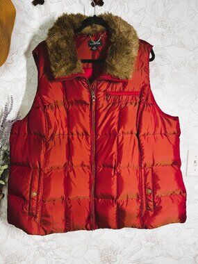 Lands End Womens Burgundy Puffer Vest With Faux Fur Collar Plus Size 3X (24W-26W